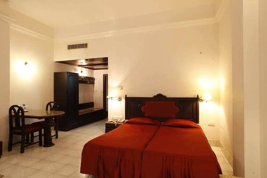 *** Hotel Sopanam Heritage Guruvayur India