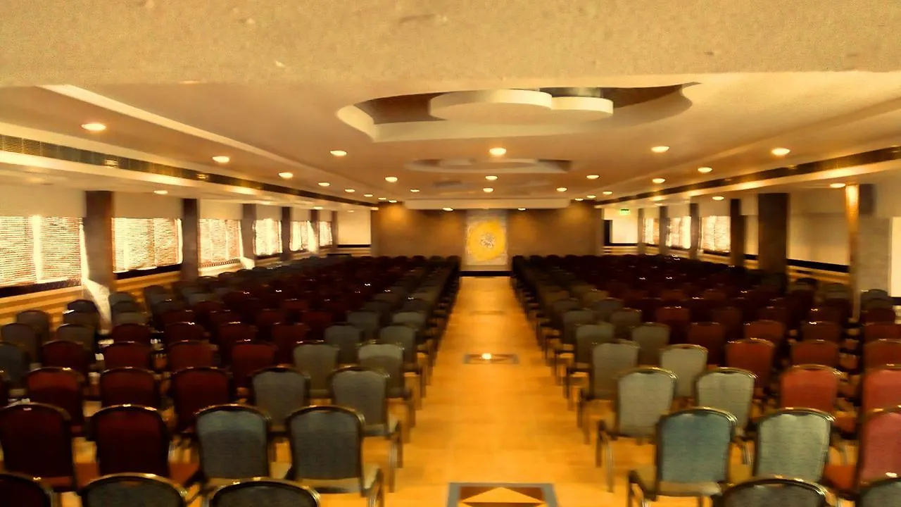 Hotel Sopanam Heritage Guruvayur